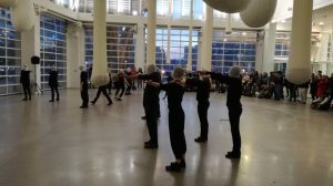 Le théâtre de Saulcy en pleine performance au centre Pompidou - Metz